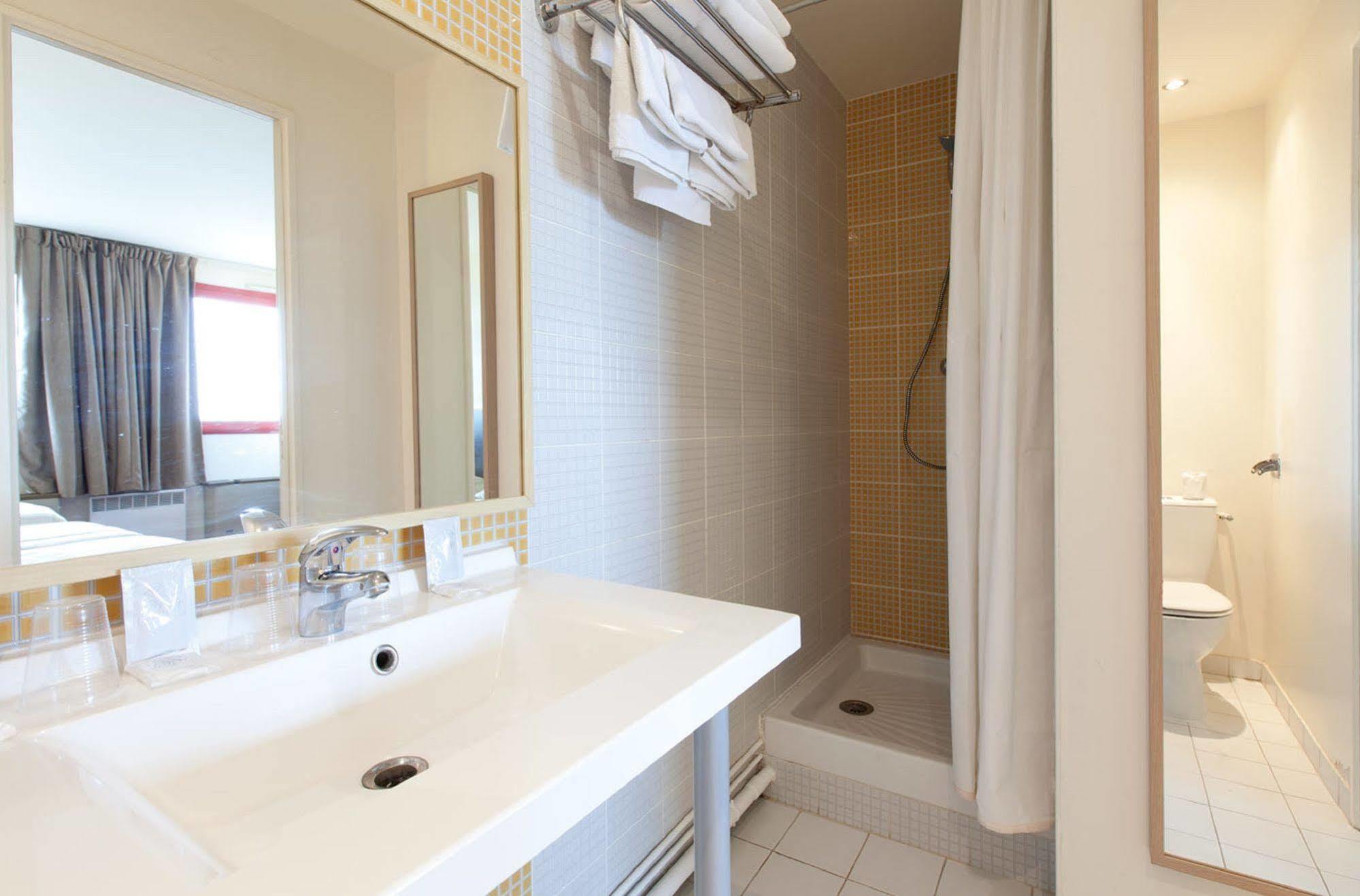 Orly Superior Hotel Athis-Mons Ngoại thất bức ảnh