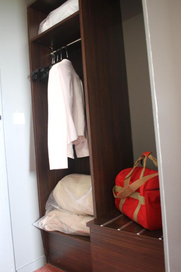 Orly Superior Hotel Athis-Mons Ngoại thất bức ảnh